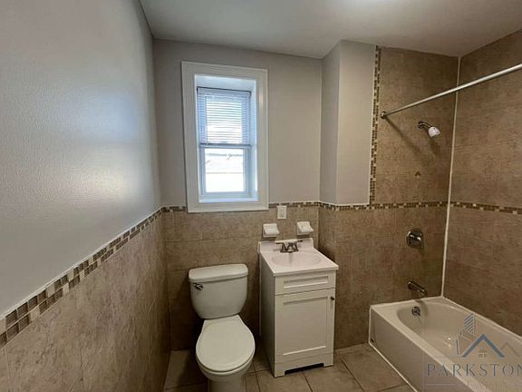 5th image of 18-22 Wright Ave