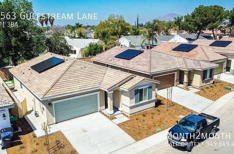 14563 Gulfstream Ln — Photo 30