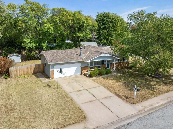 1424 Mundell Dr, Mulvane, KS 67110