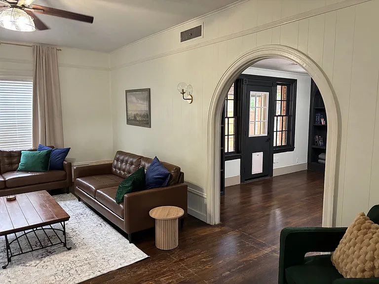 1001 S Lindsay St — Photo 17