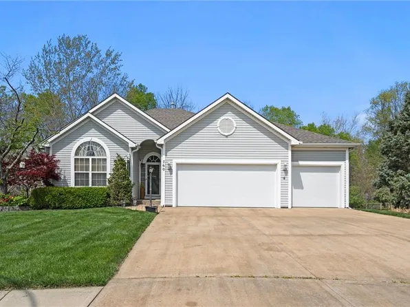 760 Herrman Ct, Liberty, MO 64068