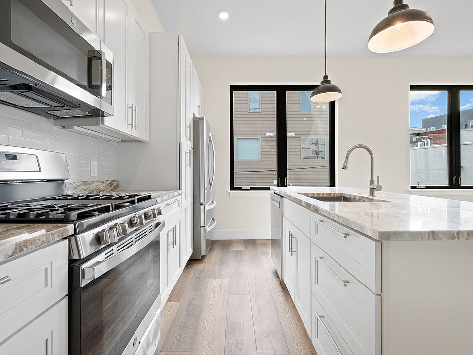 1st image of 2025 Amber St #C