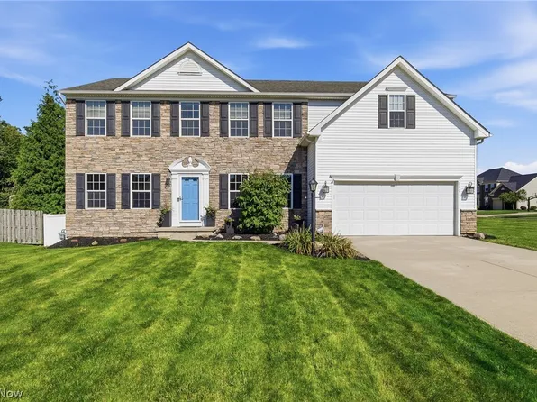 141 Waite Farms Ln, Brunswick, OH 44212
