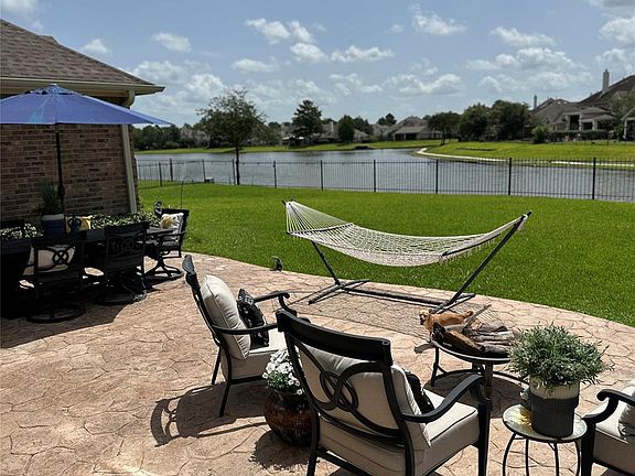 5th image of 3002 E Lake Falls Cir
