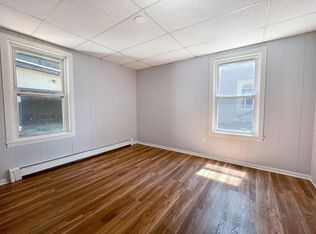 14 Greenwood St #1, Gardner, MA 01440