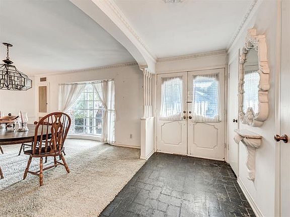 5th image of 2022 Mill Creek Dr