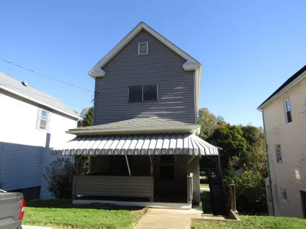 700 Sellers Ave, Jeannette, PA 15644