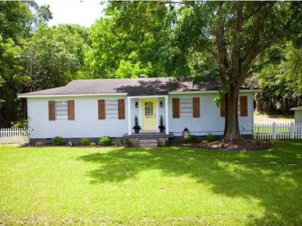 12675 Saeger Rd, Grand Bay, AL 36541