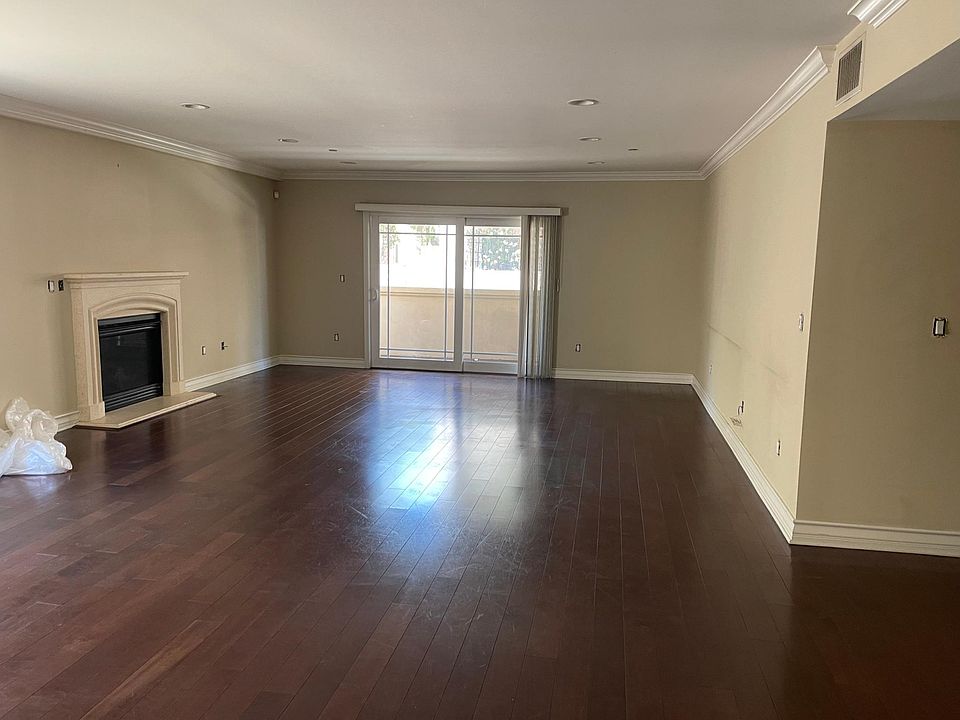 1st image of 11860 Kiowa Ave #106