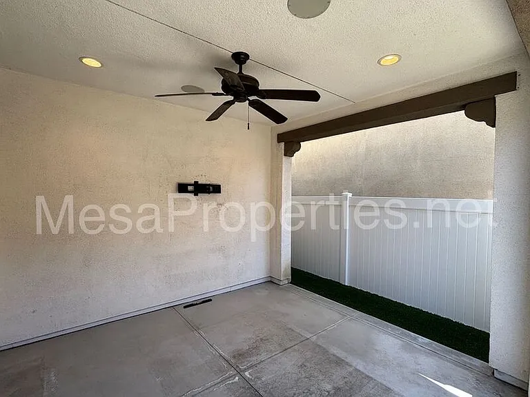 998 Rodeo Rd — Photo 20