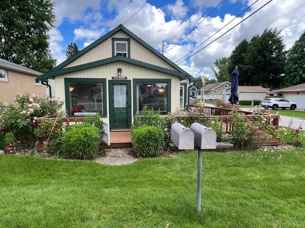 200 Maple St, Edinboro, PA 16412