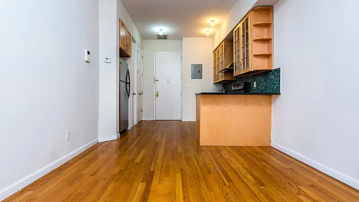 Rented by Nooklyn NYC LLC | media 39