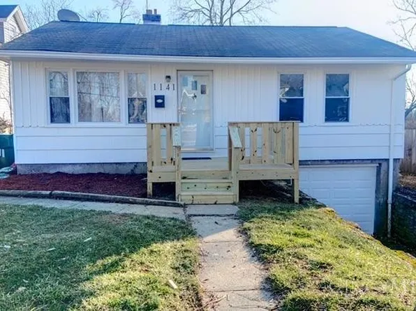 1141 Groesbeck Rd, Cincinnati, OH 45224