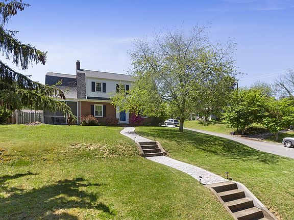 2nd image of 1123 Prospect Ave