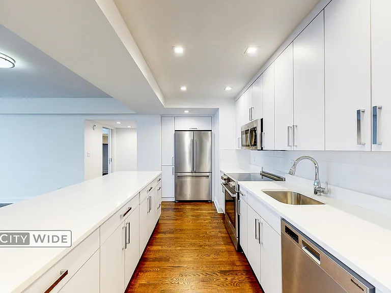 219 E 69th St #10J — Photo 8