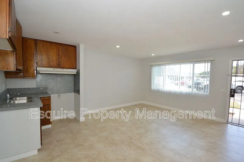 1 bed, 1.0 bath, 500 sqft, $1,950 — Photo 4