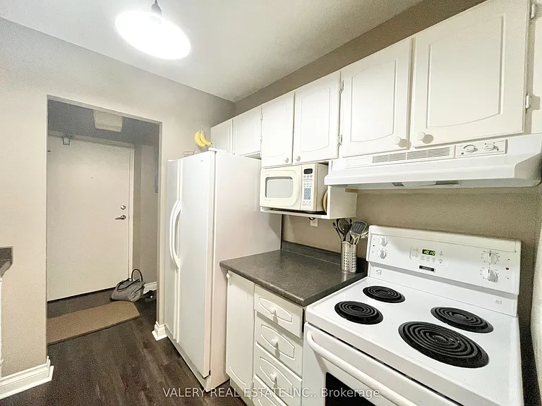 365 Geneva St #206 — Photo 7