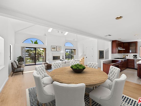 2nd image of 6206 Pacific Ave #2