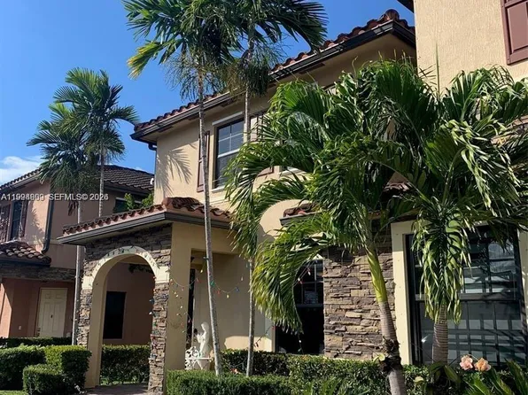 3551 W 89th Pl, Hialeah, FL 33018