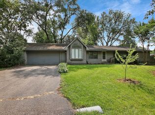 403 Nippersink Dr, McHenry, IL 60050