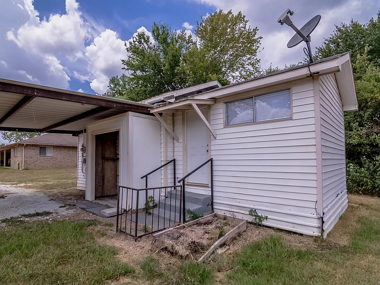 137 Lee Rd — Photo 15