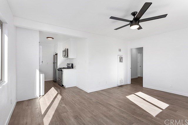 1st image of 2828 E 6th St APT 4