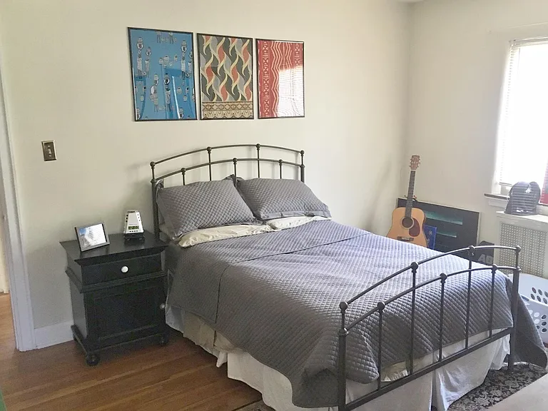 Master bedroom - diff furnishings