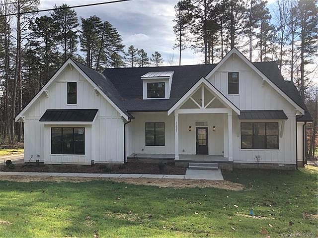 1st image of 1321 Breezewood Dr