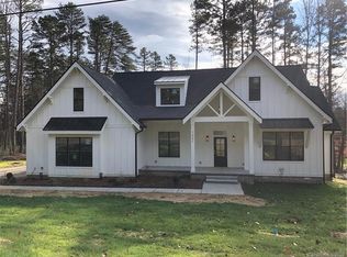 1321 Breezewood Dr, Charlotte, NC 28262
