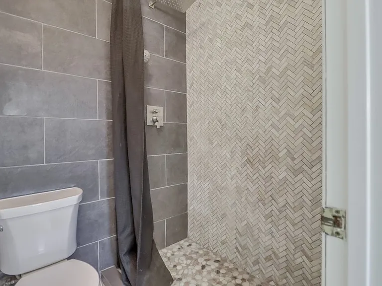 3222 Old Bridgeport Way — Photo 32