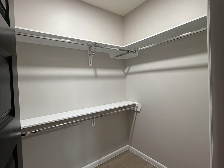 2204 E Viviana St #1 — Photo 7