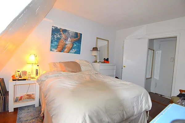 Rented by Manhattan Spaces | media 13