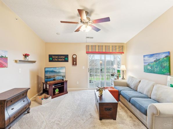 3498 Chestnut Park Ln, Cleves, OH 45002