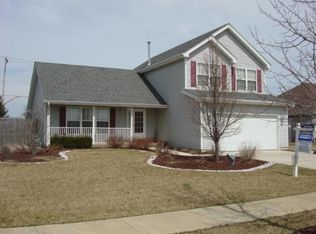 813 Barton Ln, Peotone, IL 60468