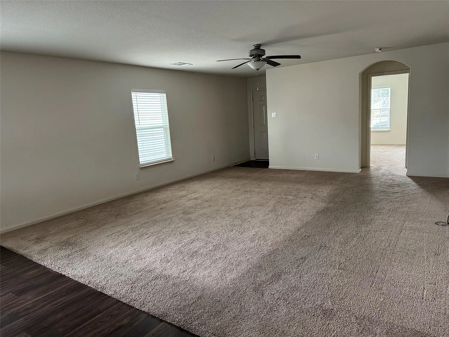 4 bed, 2.0 bath, 1803 sqft, $1,850 — Photo 2