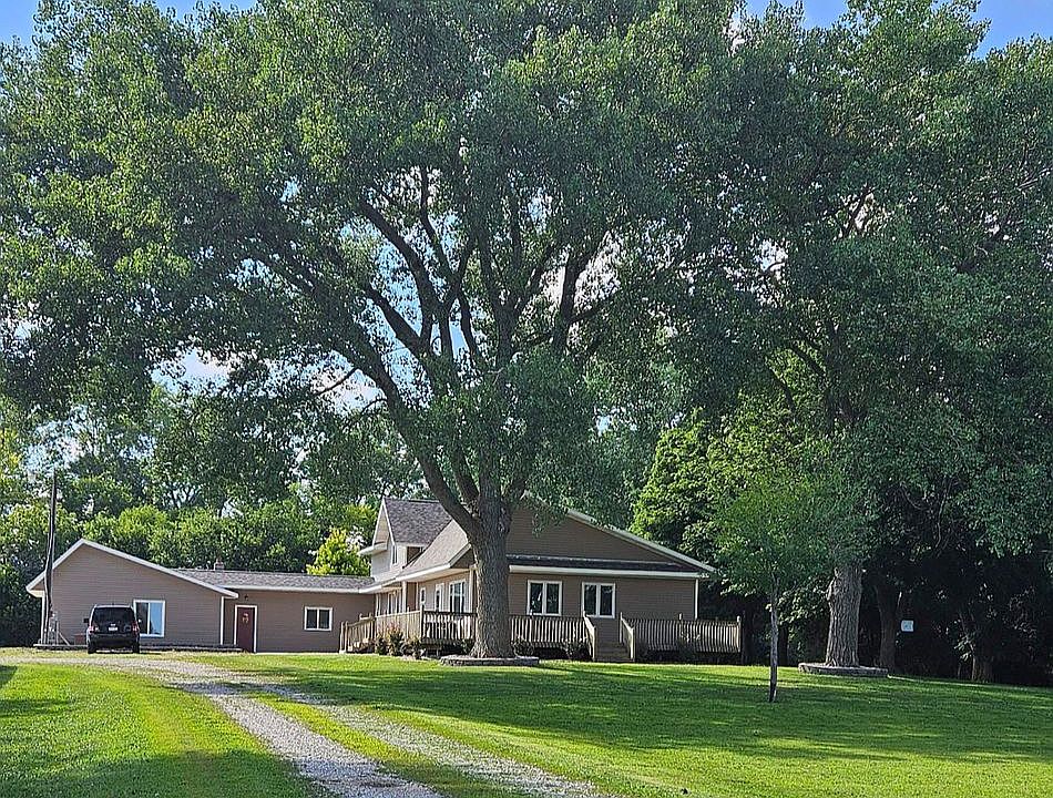 1st image of 1619 260th Ave #56039