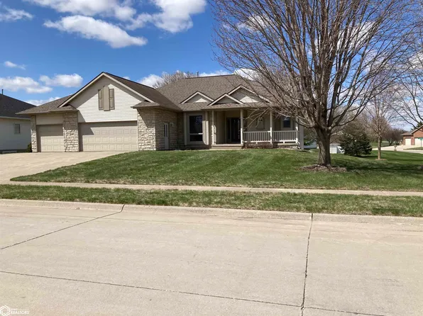 2815 Forest St, Carroll, IA 51401