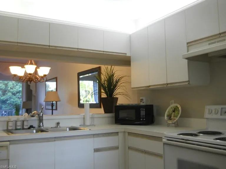 332 Bradstrom Cir #201 — Photo 7