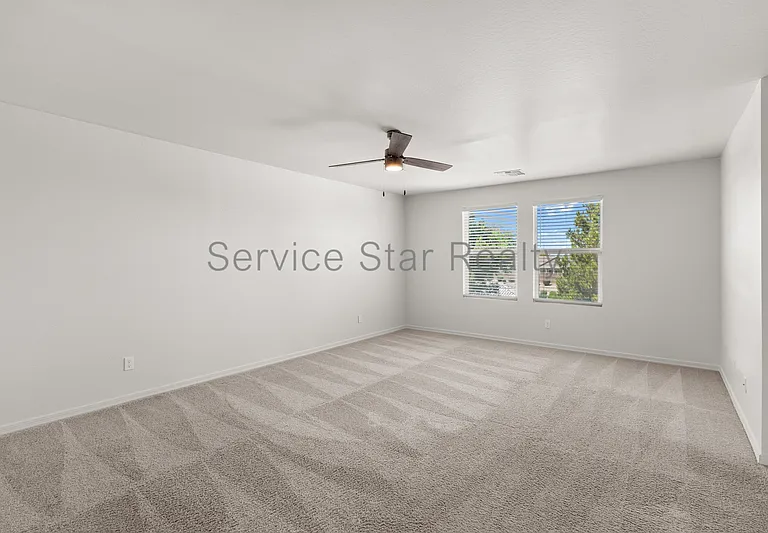 2402 E Alonso Dr — Photo 28