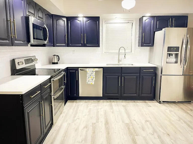 6867 Stornaway Dr — Photo 3