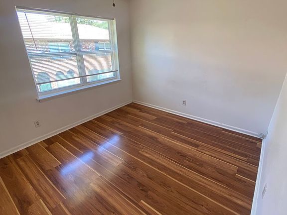 4th image of 710 N Gadsden St APT 4