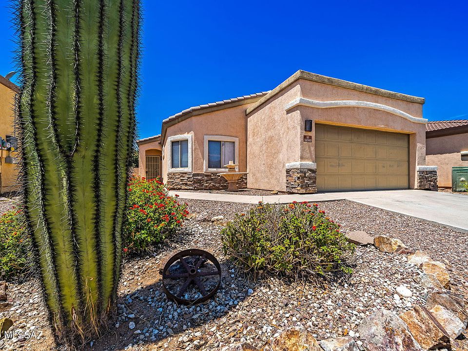 1st image of 14500 S Camino Tierra Luna