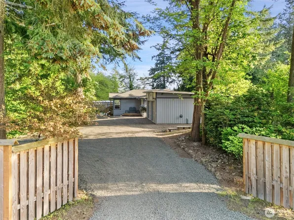 1935 NE Sylvan Way, Bremerton, WA 98310