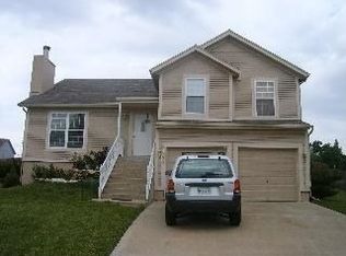 21706 W 50th Trl, Shawnee, KS 66226