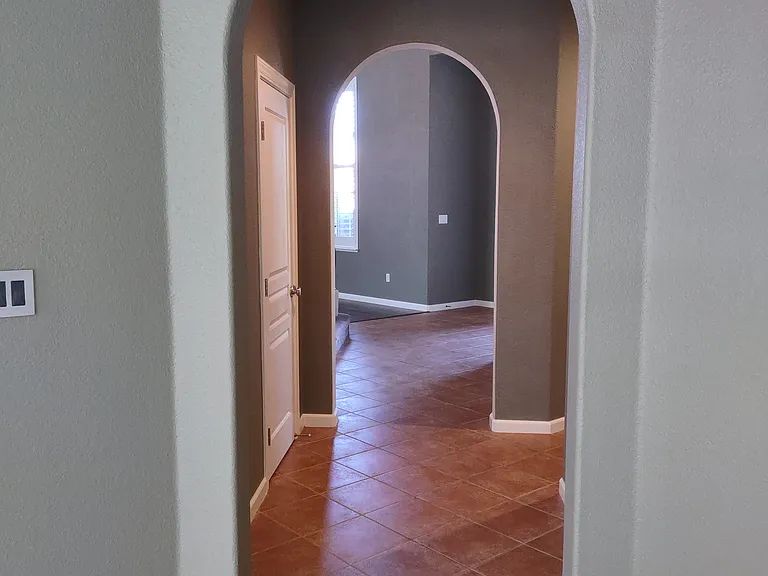 5069 Wilmont Ct — Photo 3