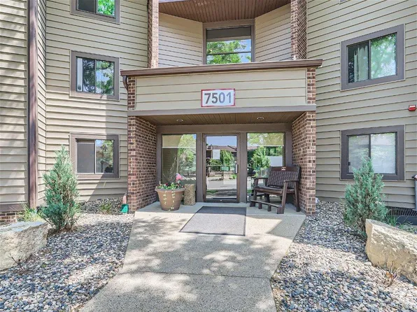 7501 W 101st St APT 304, Minneapolis, MN 55438