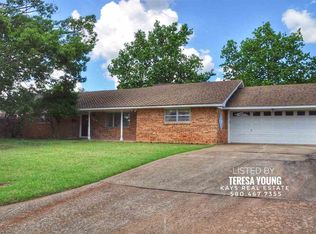 1329 Normandy Rd, Duncan, OK 73533