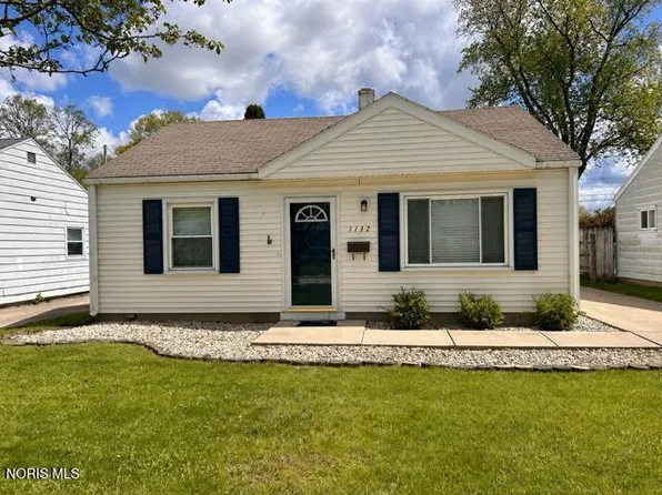 1132 Hugo St, Maumee, OH 43537