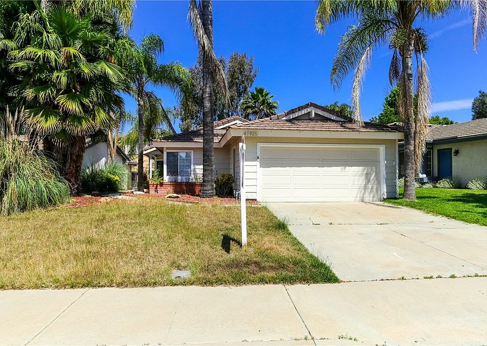 1st image of 41925 Kaffirboom Ct
