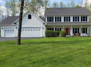 6551 Florence Ln, Livonia, NY 14487